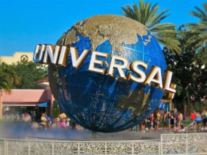 universal studios globe outside of Universal Studios Florida